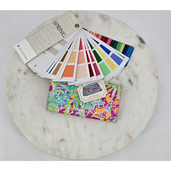 Lilly Pulitzer
It's Always Sunny Somewhere Collapsible Sunglass Case - Picture 8 of 8